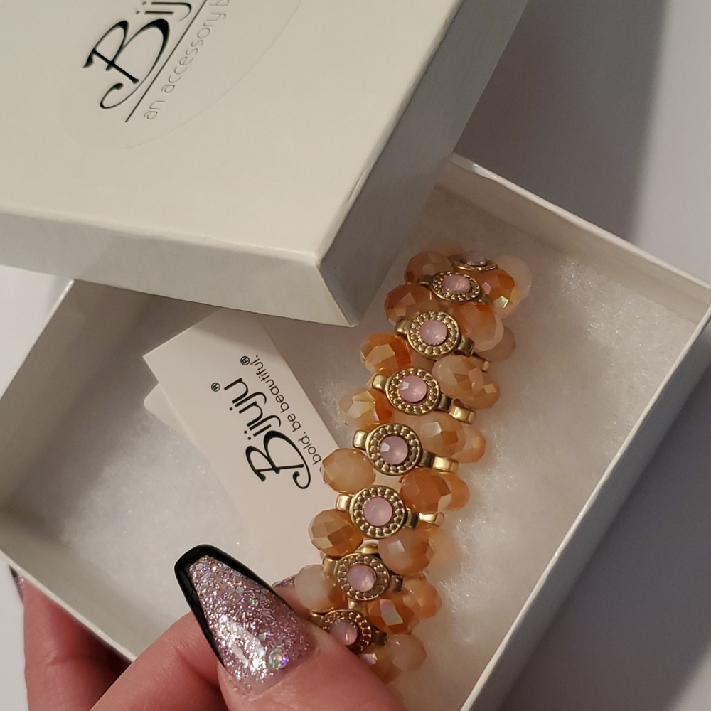 ✨️SALE✨️ NWT Bijuju beaded stretch bracelet